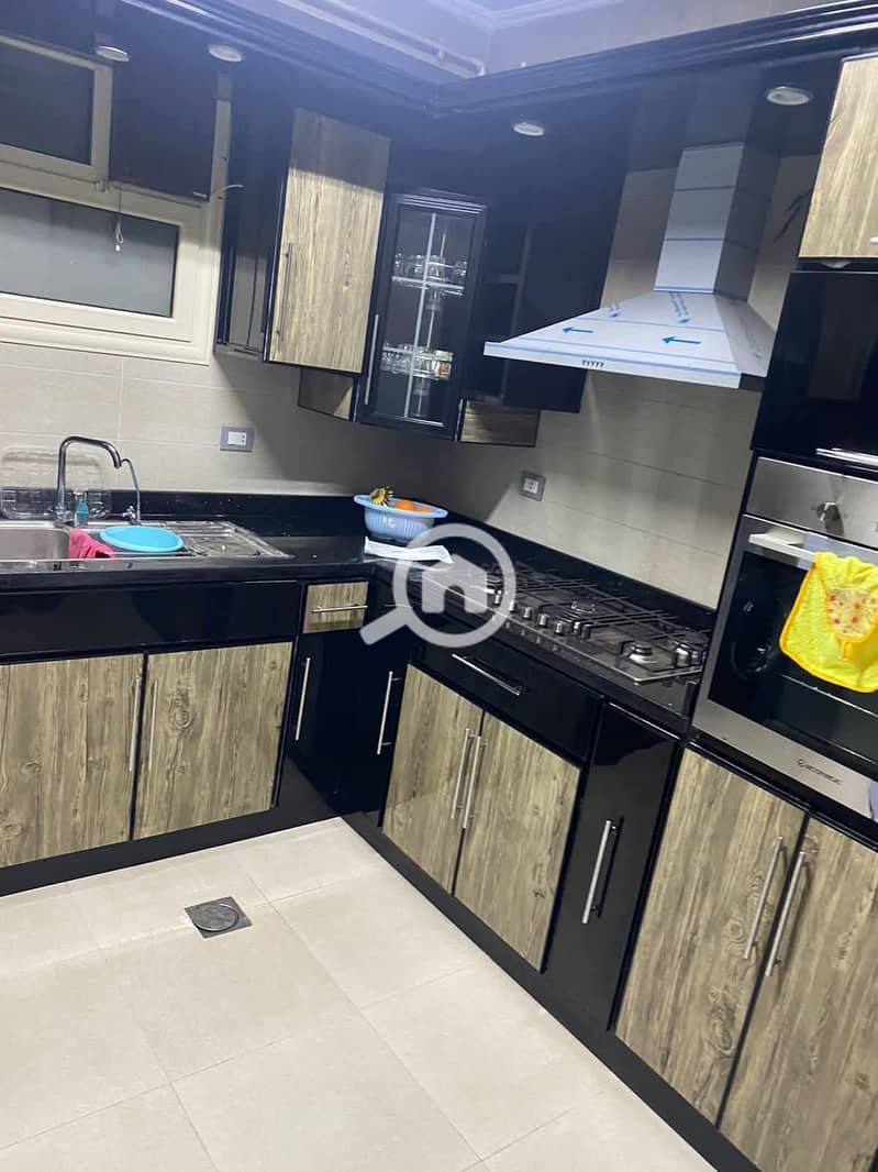 2 1f5c951b-592f-414e-9236-7a4617c019e1. jpg