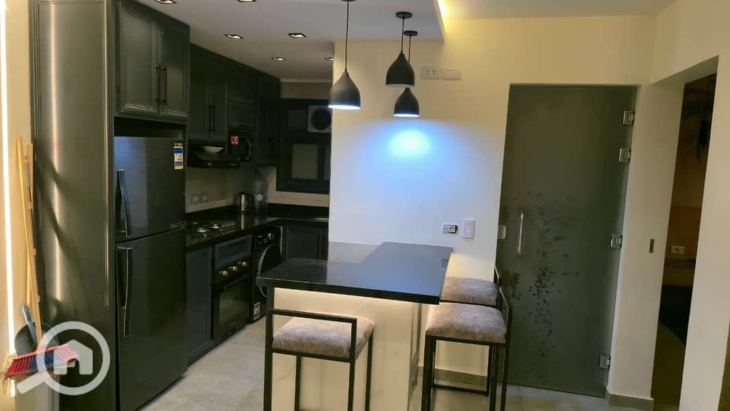 3 71  25,000                  . jpeg