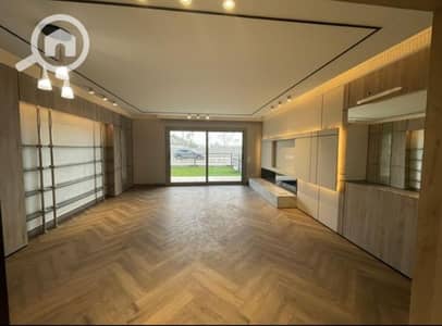 3 Bedroom Flat for Sale in New Cairo, Cairo - 154m² ground floor apartment with a 95m² garden for sale in installments in a compound opposite Al Rehab