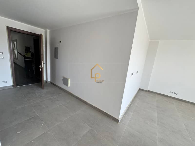 4 WhatsApp Image 2025-10-04 at 4.31. 46 PM. jpeg