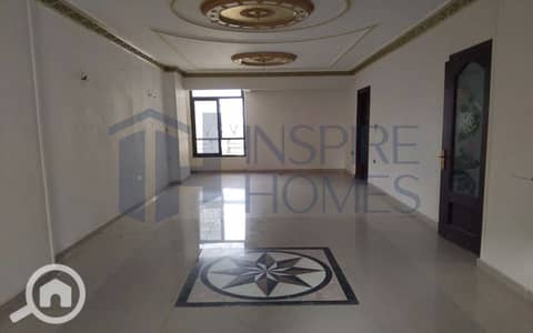 شقة 3 غرف نوم للايجار في كفر عبدو، الإسكندرية - 1. jpg