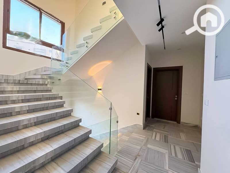 8 598788851_1426303932873356_1892786712036620038_n. jpg