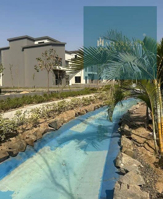 43 pl,,mnbbgyuij. JPG