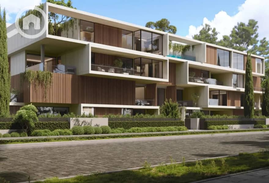 8 8283147-26f3bo. jpg