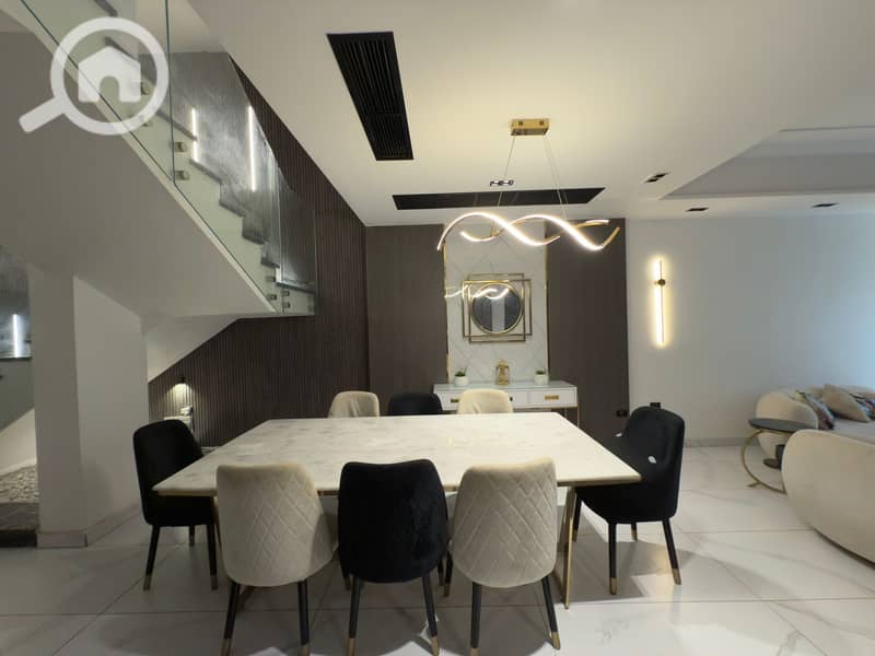 3 WhatsApp Image 2025-12-21 at 17.19. 13 (5). jpeg