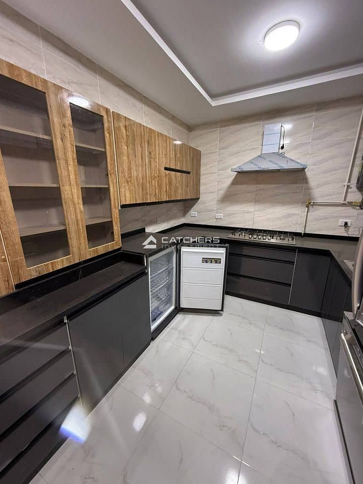 8 WhatsApp Image 2025-11-16 at 17.30. 50_661a3f83. jpg