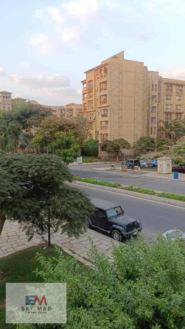 12 f00b232b-da32-4f96-96fa-19eb6c95c010. jpg