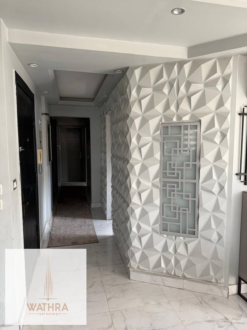 2 2892c528-9b46-467d-877f-1f17226bdccd. jpg