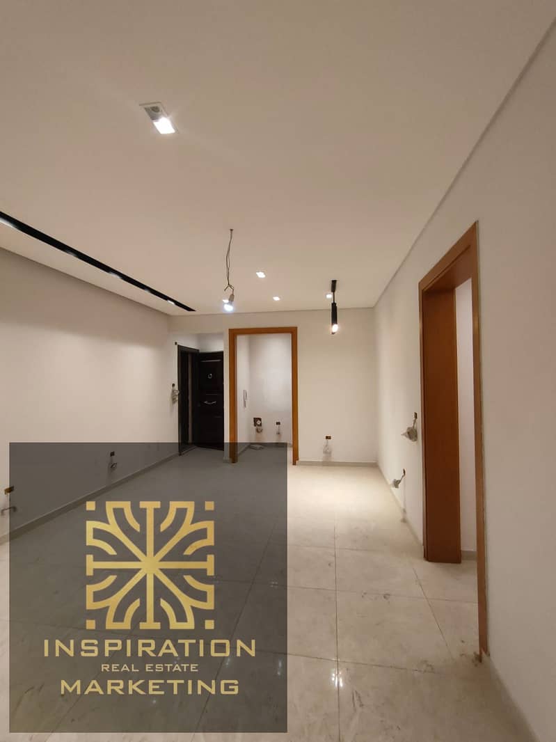 2 7aee47fc-8a16-48c7-8e5c-8da6636cc794. jpeg