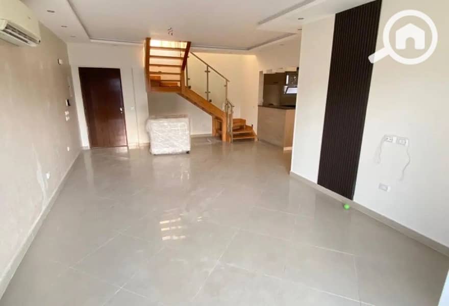 9 8435089-5f660o. jpg