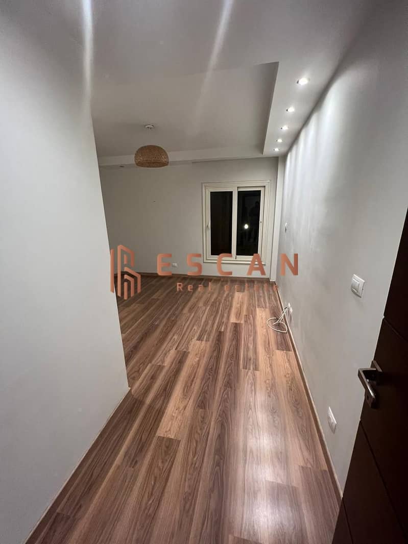 7 U646536 (15). jpeg