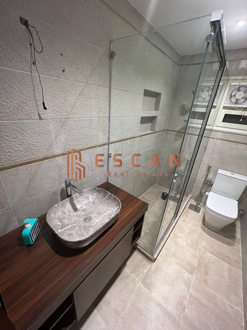 17 U646536 (13). jpeg