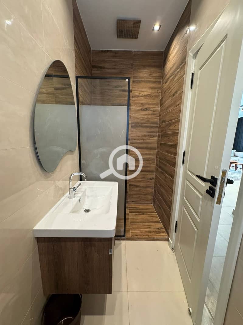 9 594977171_849192081066996_2743703065959583913_n. jpg