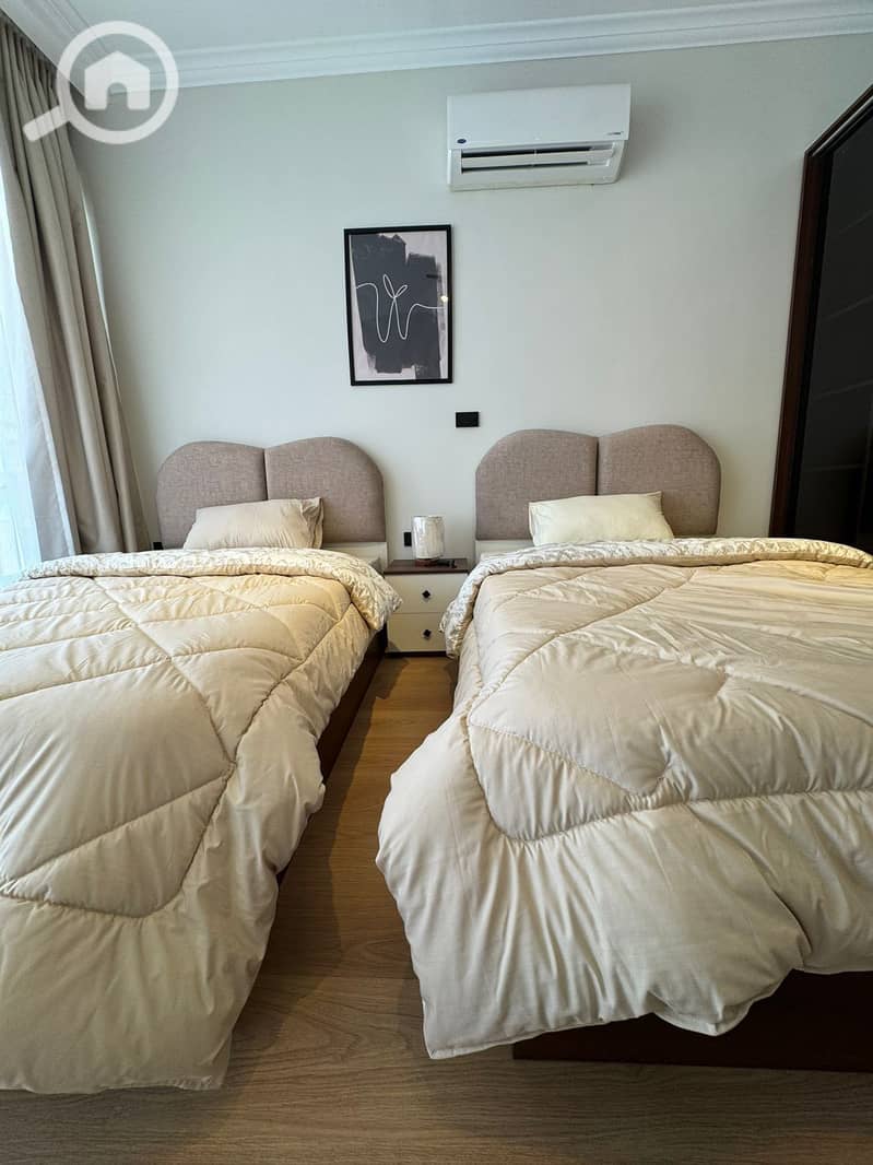 11 595067013_849191987733672_2795798216667777253_n. jpg