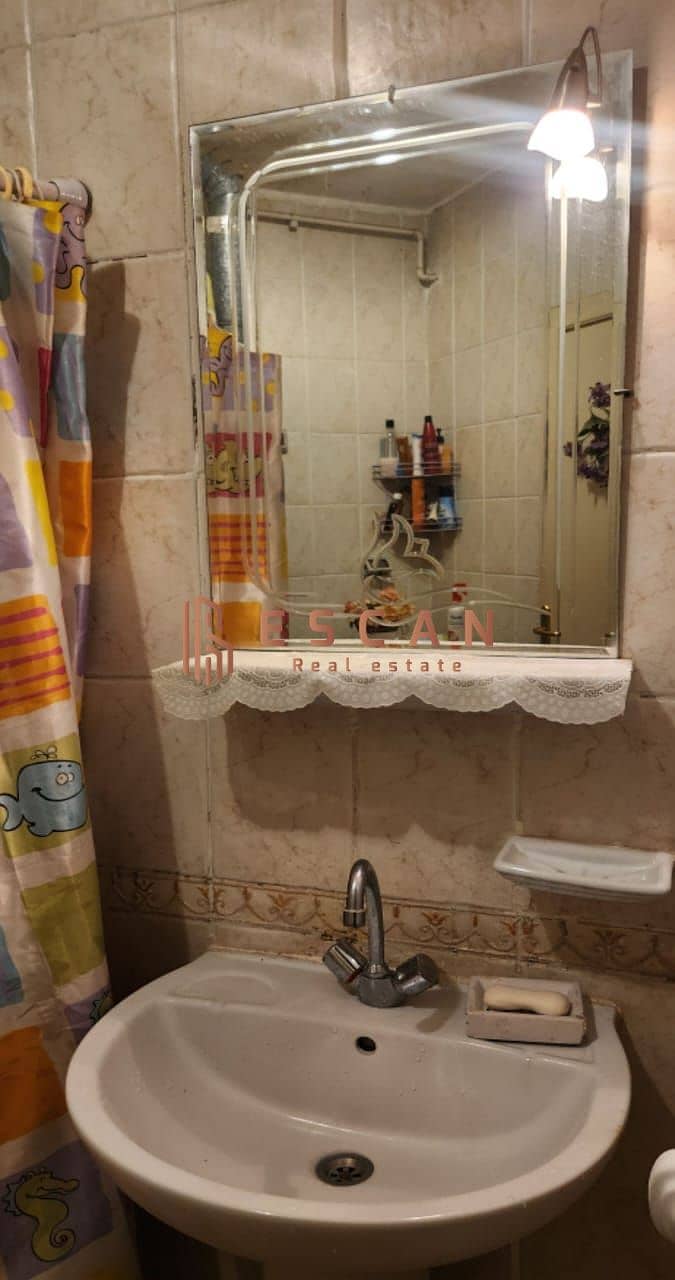 7 b2c86cce-f569-4384-9fba-e3b8ee81efbd. jpg