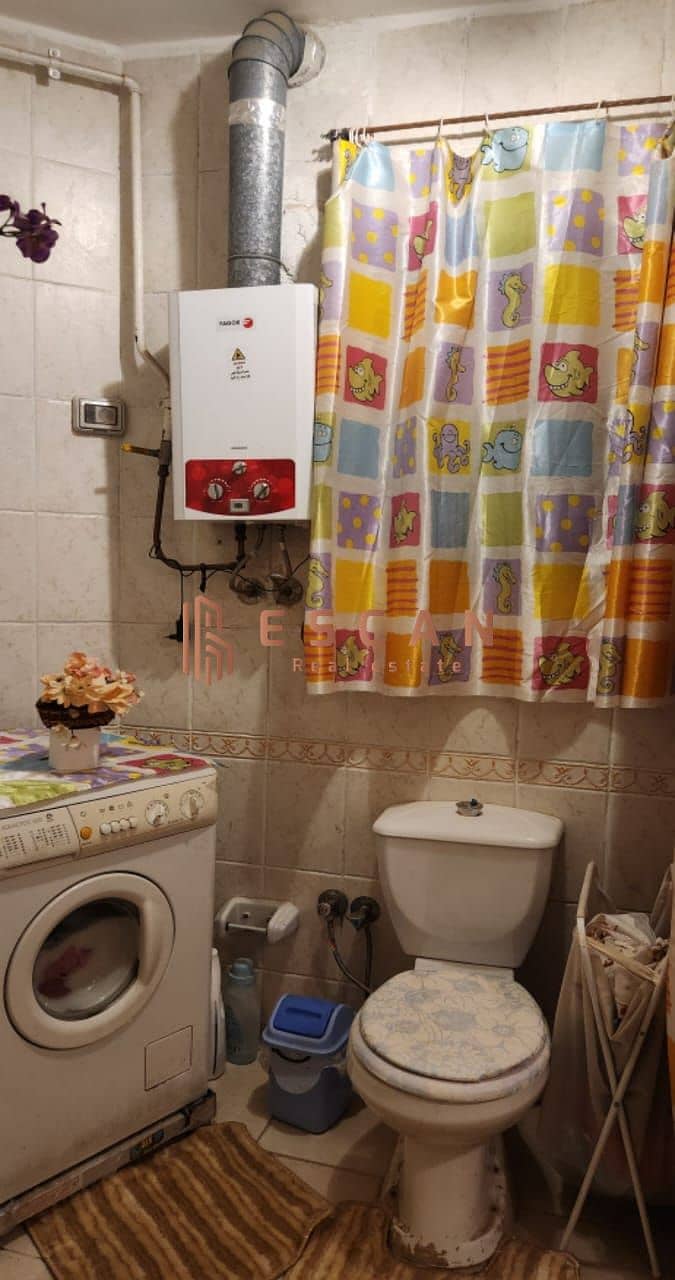 10 08544f04-b6d2-4449-8df5-f81e803ccc1a. jpg