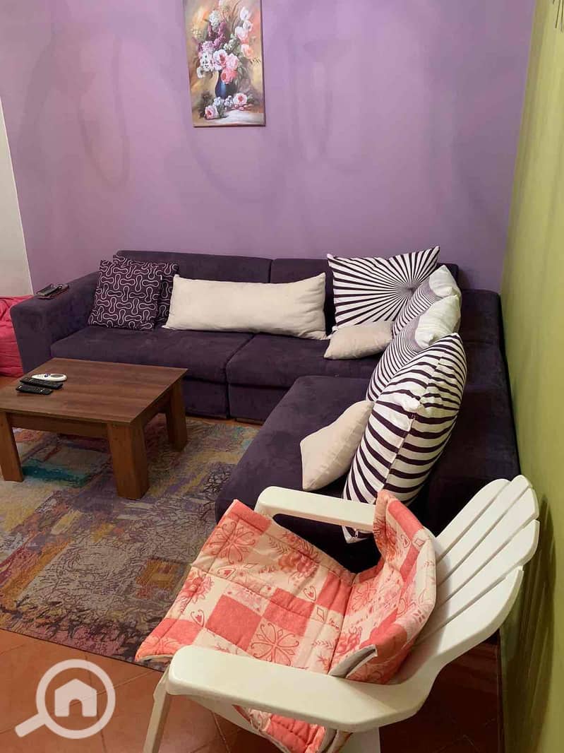 12 227f8430-8e36-4c07-9021-87dfc7618470. jpg