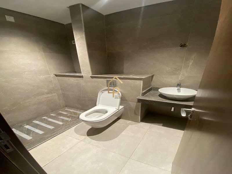 10 WhatsApp Image 2025-01-07 at 3.19. 49 PM. jpg