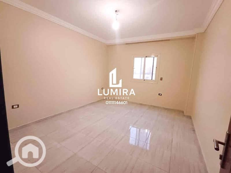 3 aa18e54b-ab8b-415e-80a4-3015c5e310e8. jpg