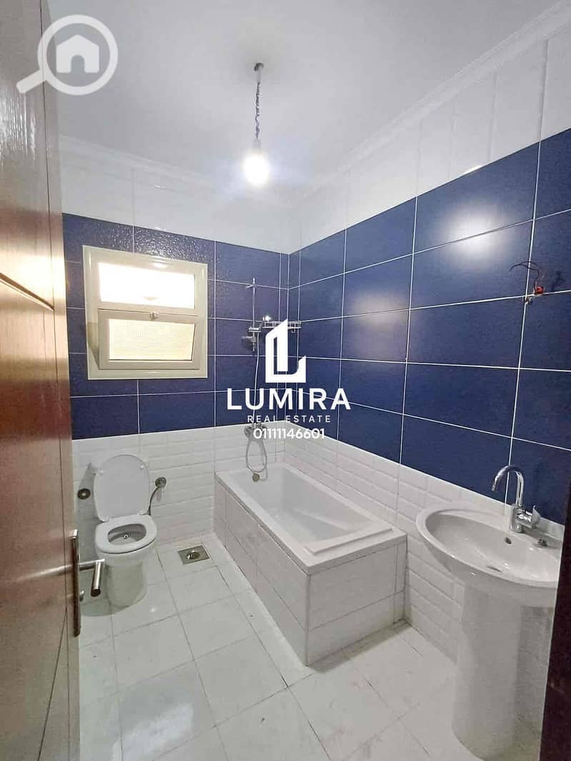 7 694aa3a7-7413-4099-88d2-ee279419c8be. jpg