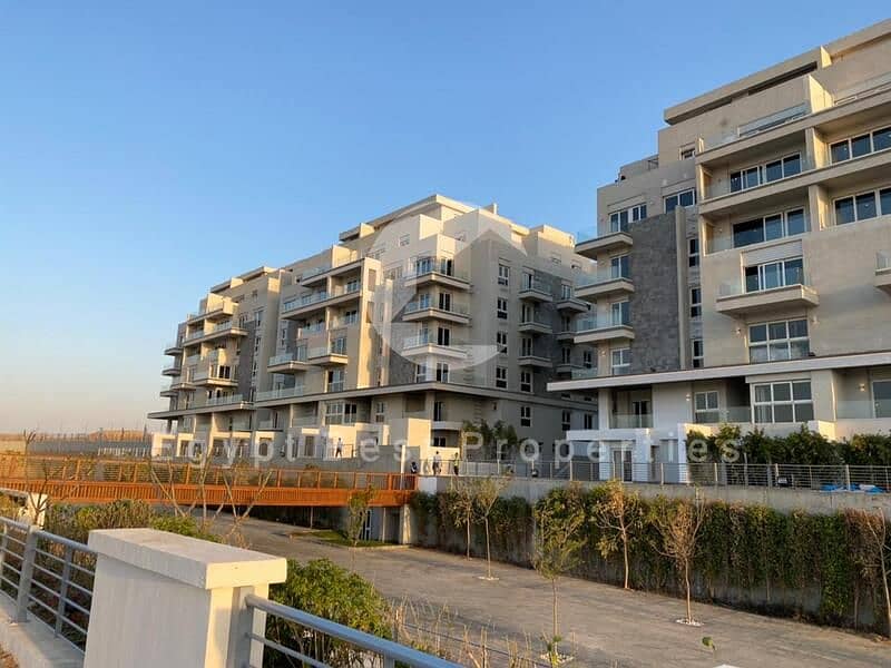 2 0ff0dc9f-fb15-43a2-ad7d-9ac0eb4e436e. jpg