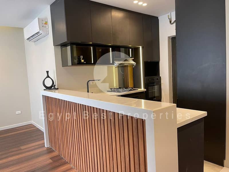 4 5ae90aa9-709a-4bda-8210-4c246dde5d35. jpg