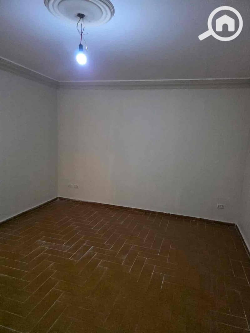 6 0afece5e-a2e2-49dd-a9fa-b3e5d1adc8bc. jpg