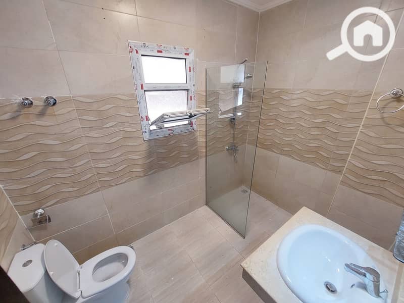 12 20251026_143706. jpg