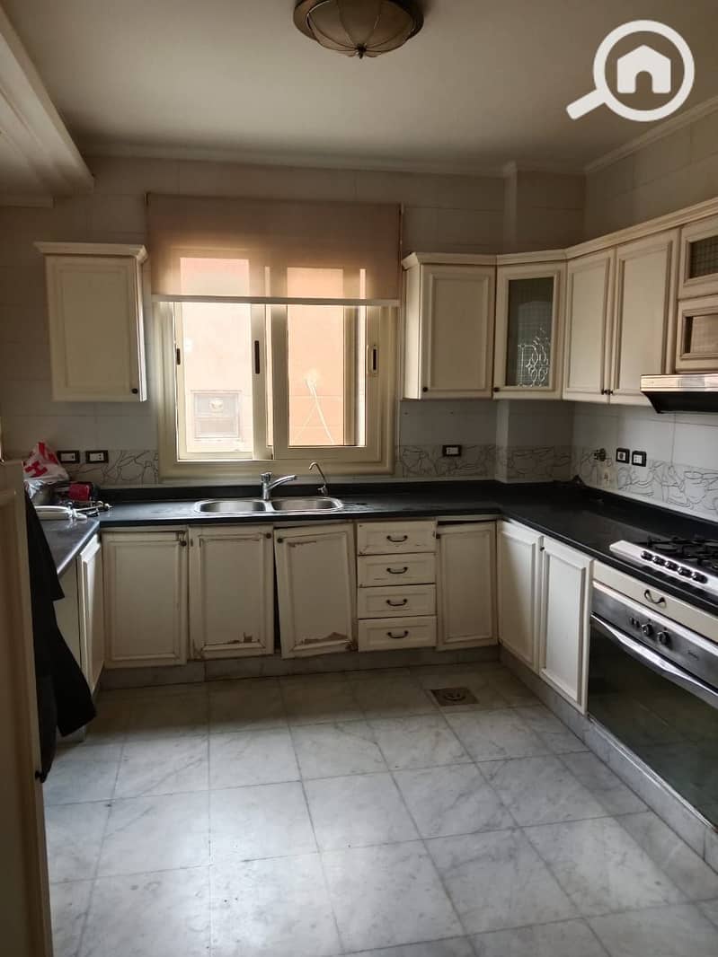 3 75b637be-ea01-4ed9-8ee8-28a27f1e400b. jpg