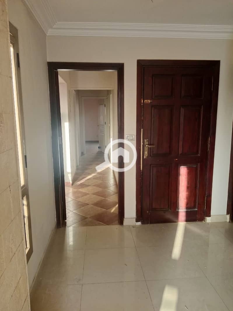 3 7c42f090-9d83-4951-a107-4ece3980e2f7. jpg