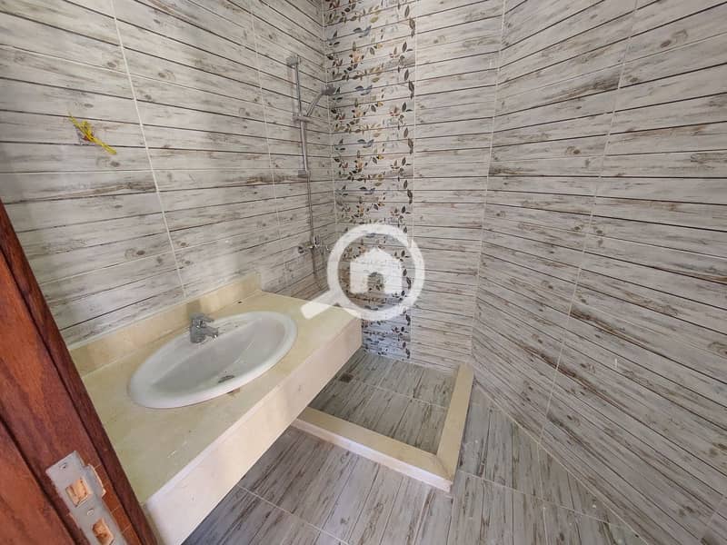 10 20251026_133043. jpg