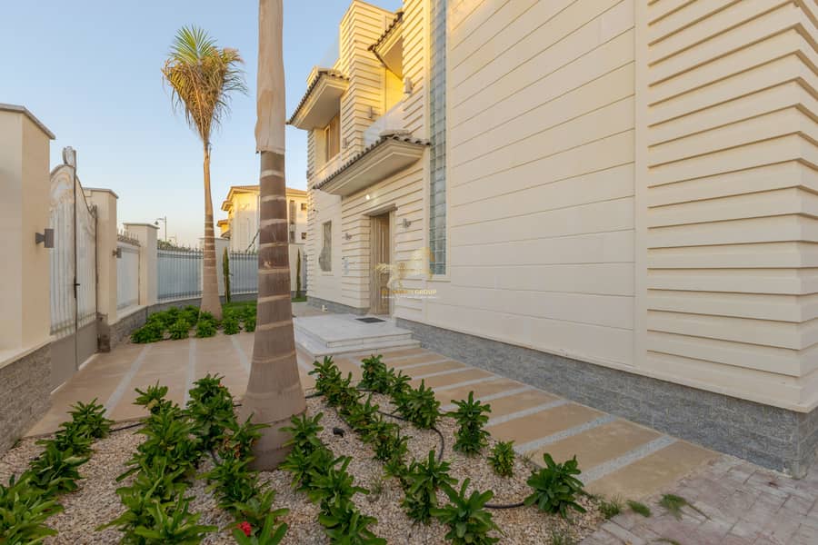 4 IMG_7331-Edit. jpg