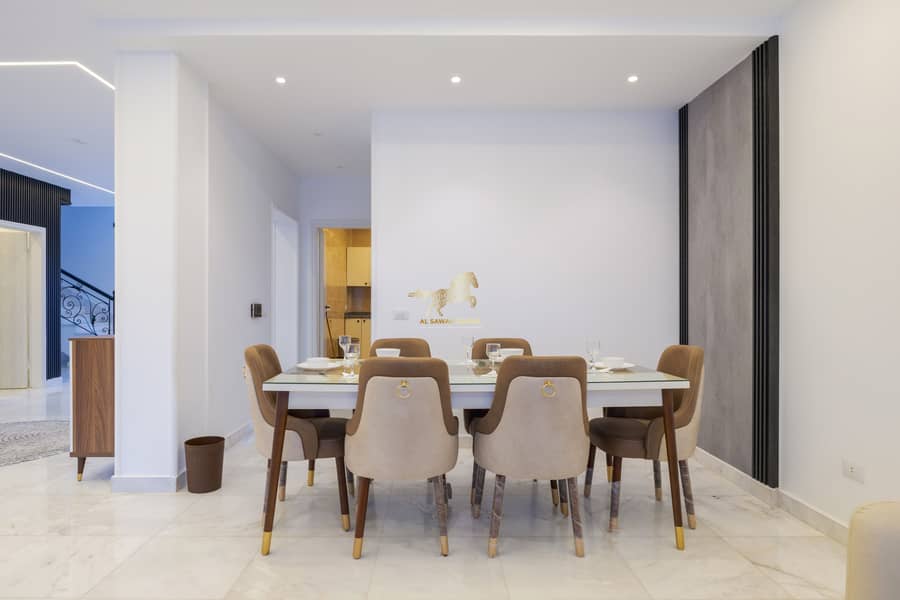 7 IMG_7383-Edit. jpg