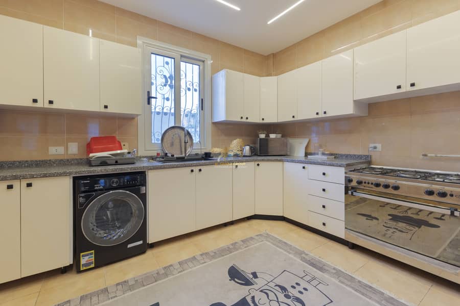 13 IMG_7397-Edit. jpg