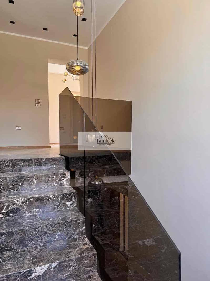 7 c769f226-8f19-4617-9a67-a0190d006058. jpg