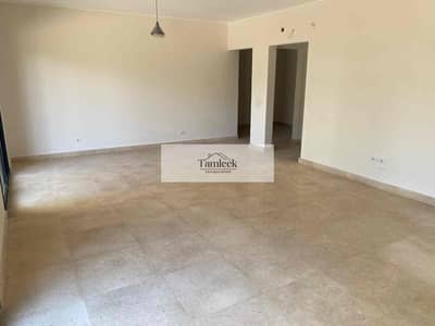 شقة 3 غرف نوم للايجار في 6 أكتوبر، الجيزة - 6fd67816-c643-4396-a50a-bb7ef0c3ab95. jpg