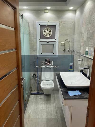 فلیٹ 4 غرف نوم للايجار في مدينتي، القاهرة - IMG-20251215-WA0016. jpg