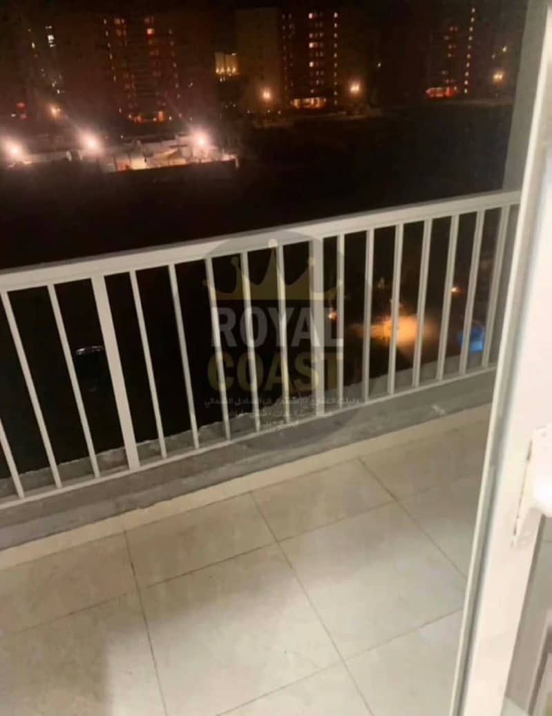 8 f591fd66-005c-45af-a307-bb010049b8c5. jpg