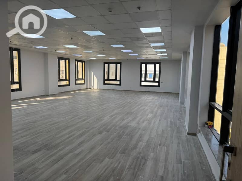 4 WhatsApp Image 2025-12-20 at 4.40. 44 PM. jpeg