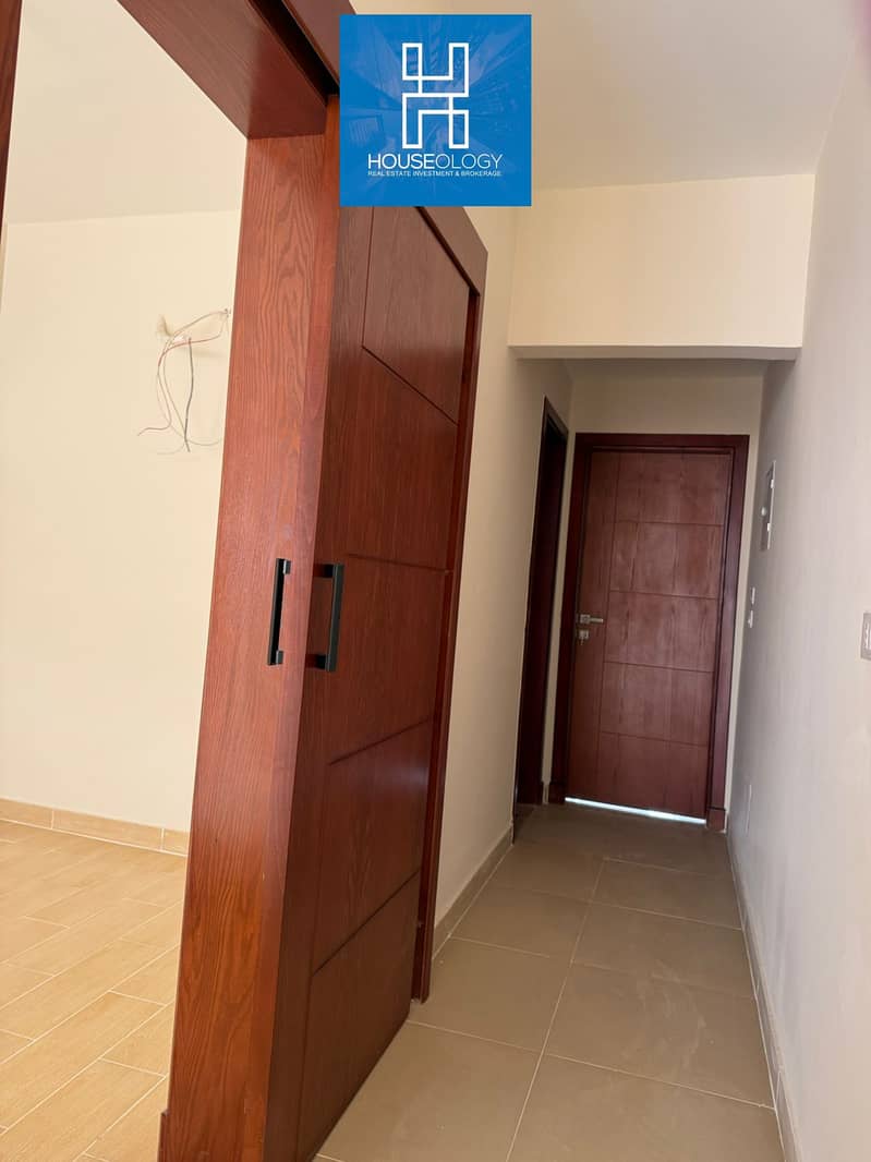 4 WhatsApp Image 2025-12-16 at 13.25. 01 (1). jpeg