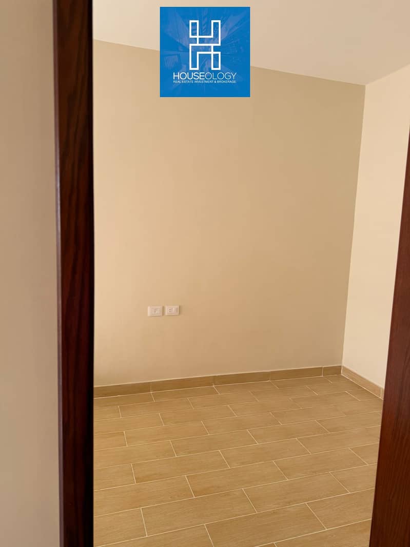 5 WhatsApp Image 2025-12-16 at 13.25. 01 (2). jpeg