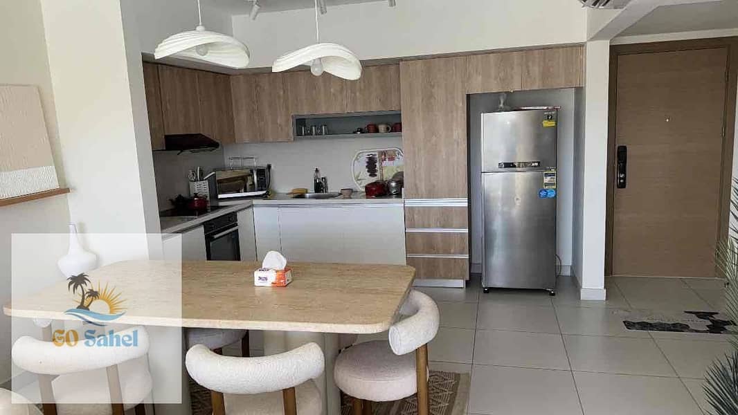 2 4b60a274-f886-4ace-a55a-296c4fa64b87. jpg