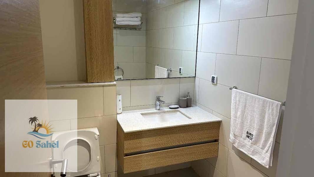 4 e452db61-08f7-45e9-a777-768006ed0ef2. jpg