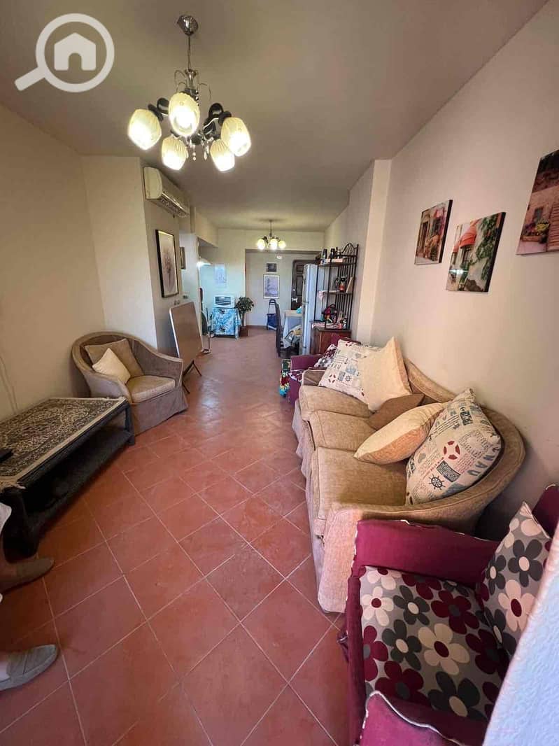 4 8032302a-640f-46a5-b538-9fb53fc03a9a. jpg