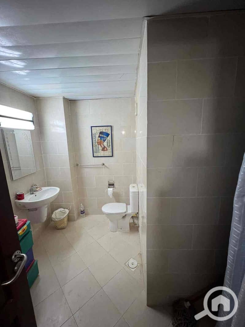 6 b518a2b6-5db0-483f-af34-9d0367df4538. jpg