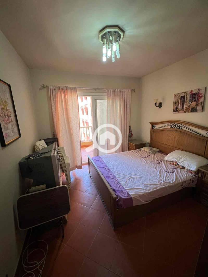 7 fb35055a-2e36-4176-b2a7-578f5bbae338. jpg