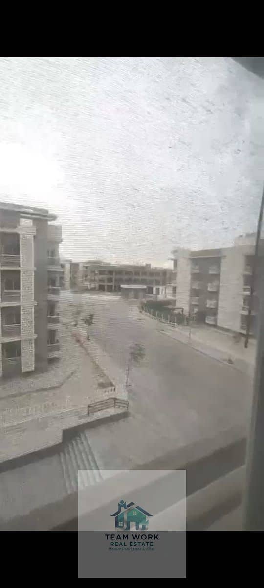 7 68949a5d-b5a8-4480-bd15-79d0d810ec81. jpg