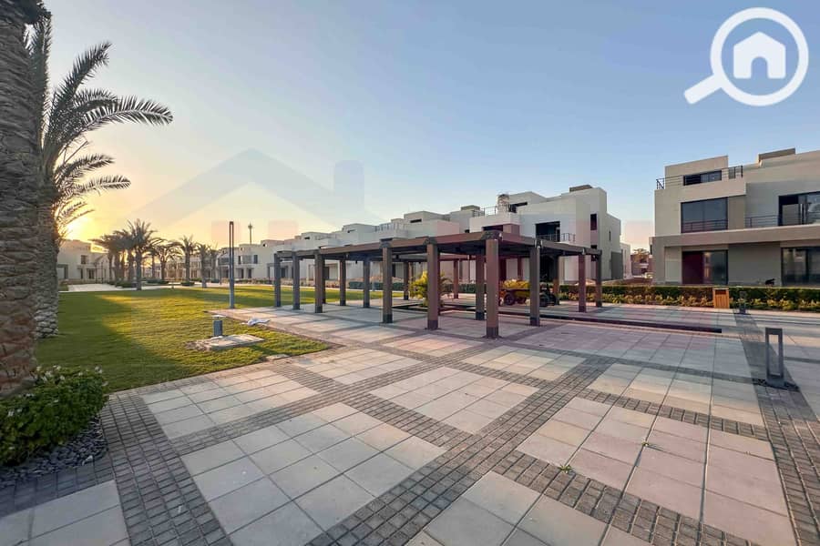 9 WhatsApp Image 2025-12-18 at 5.37. 20 PM (1). jpg