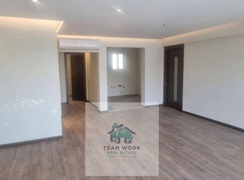 7 571665388_1530606387932214_89056316836216216_n. jpg