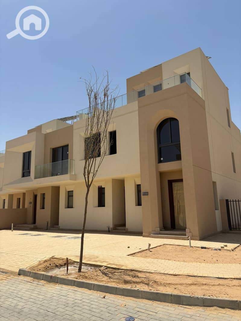 4 b5141546-d186-4b8b-a868-9e565a2fd526. jpeg